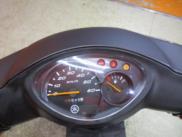 走行も６８４９ｋｍの低走行車！ヤマハ純正の３バルブエンジン搭載車両！最高出力４．３ＰＳ！！